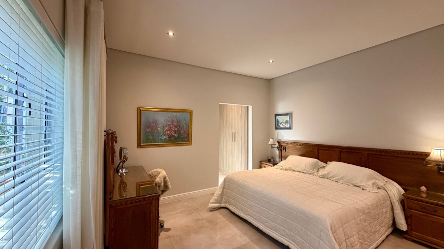 5 Bedroom Property for Sale in Dennegeur Western Cape
